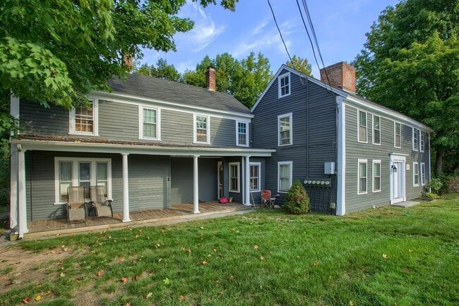 Photo - 2 King St Unit #4