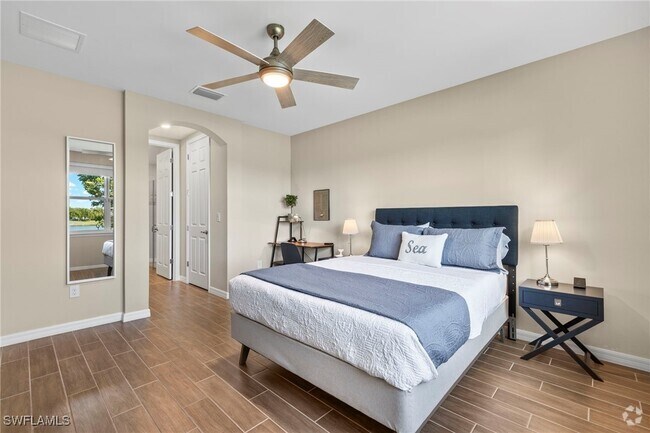 Building Photo - 14644 Edgewater Cir Rental