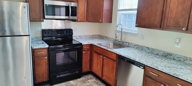 Photo - 9 Cambria Ln