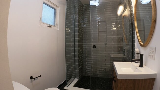 Photo - 4219 N Albany Ave Unit 2