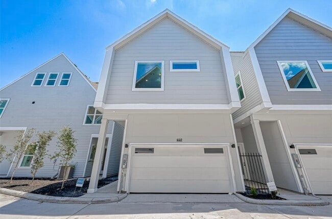 Photo - 6127 W Montgomery Rd