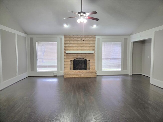 Photo - 9115 Woodleigh Dr