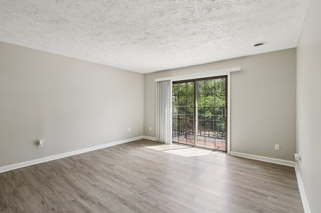 Photo - Williamsburg South