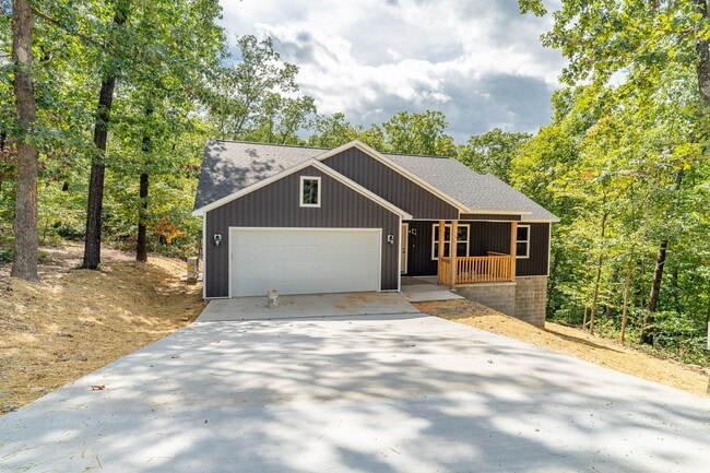 Photo - LIKE NEW 3-bedroom 2 bath Home in Bella Vista!!!