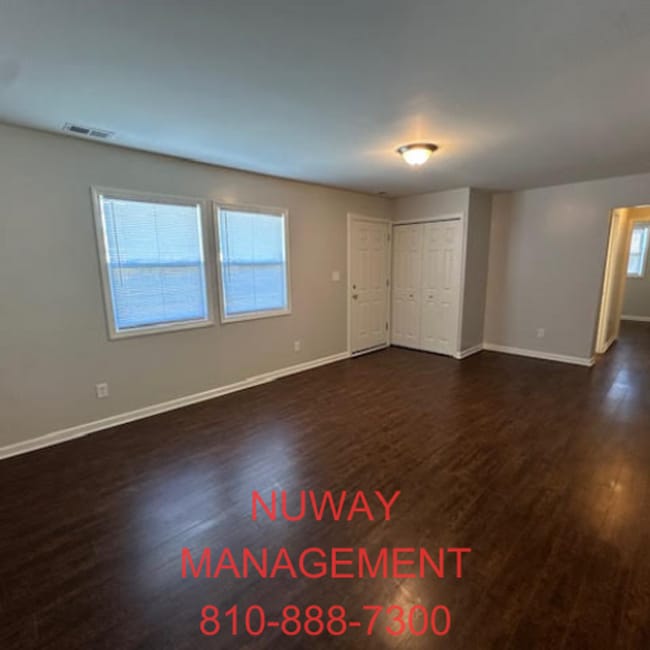 Photo - AVAILABLE NOW - 3 bedroom house in Grand B...