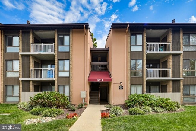 5911 Tamar Dr Unit 6 R30