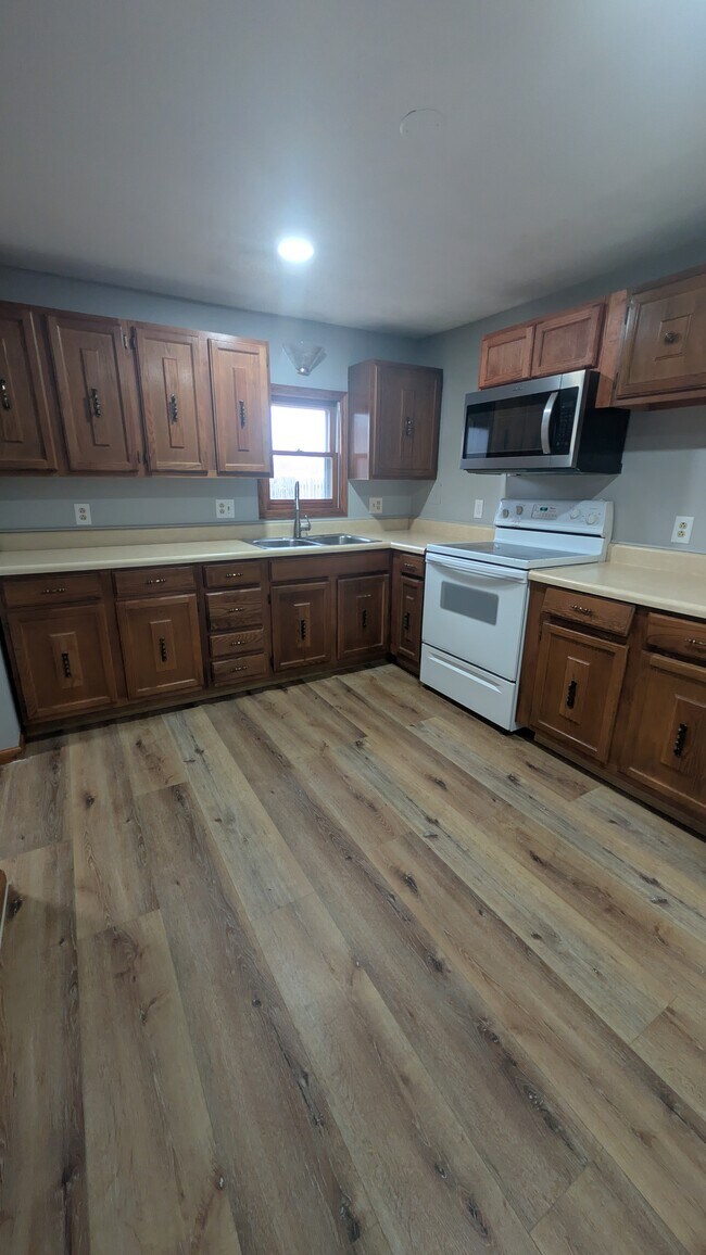 Photo - 1914 Hageman Ave