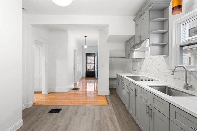 Photo - 252 Safford St Unit 254