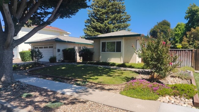Building Photo - 3986 Fairlands Drive