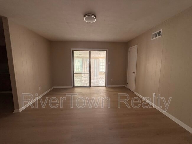 Photo - 2593 Sandpiper Ave