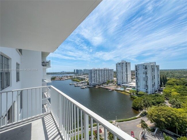 Photo - 2801 NE 183rd St Unit AVENTURA NICE VIEW SPECIA