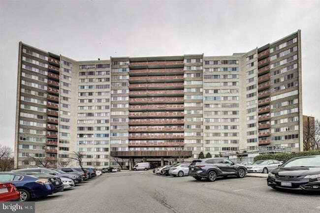 Photo - 5340 Holmes Run Pkwy Unidad 301