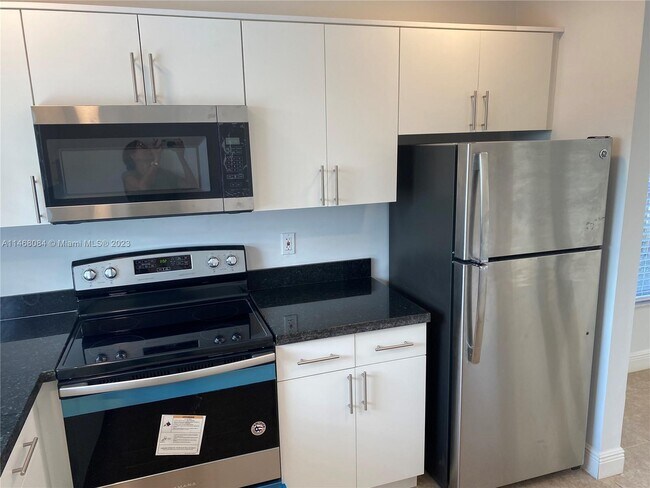 Photo - 3687 Mil Lake Cir