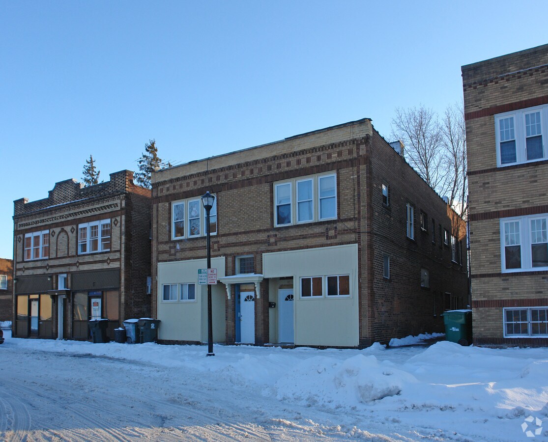 Photo - 43 Pullman Ave Apartments