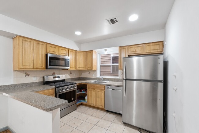 Photo - 38 Graham St