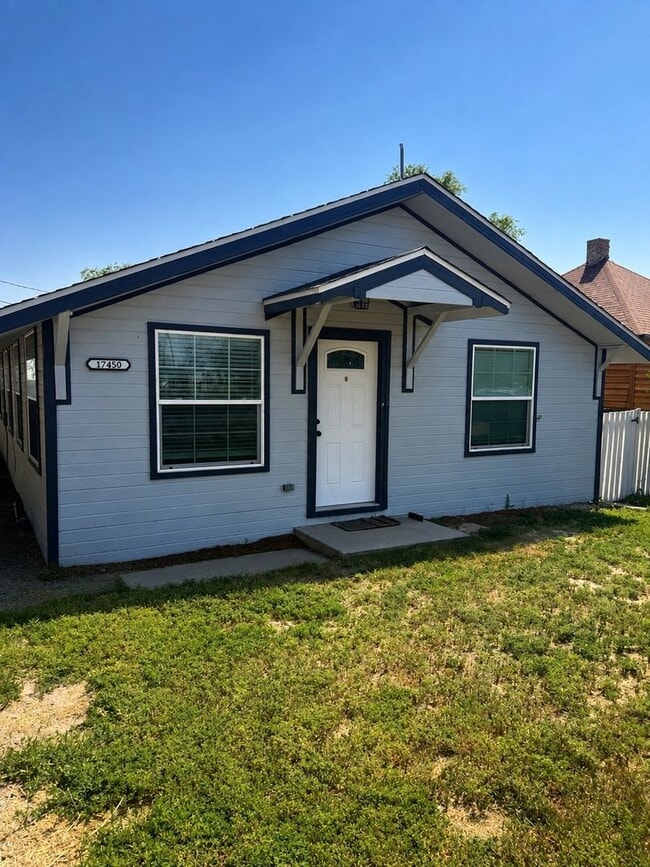 Building Photo - 17450 HWY 14