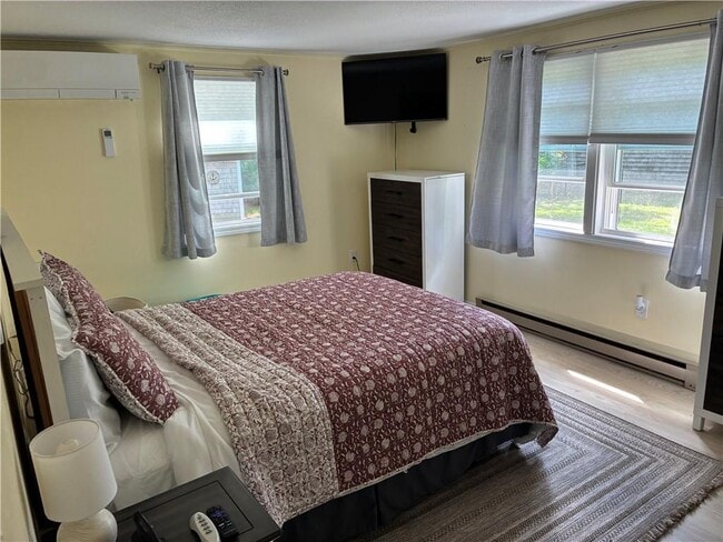 Photo - 283 Balsam Rd