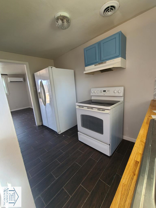 Photo - 832 Smith St Townhome
