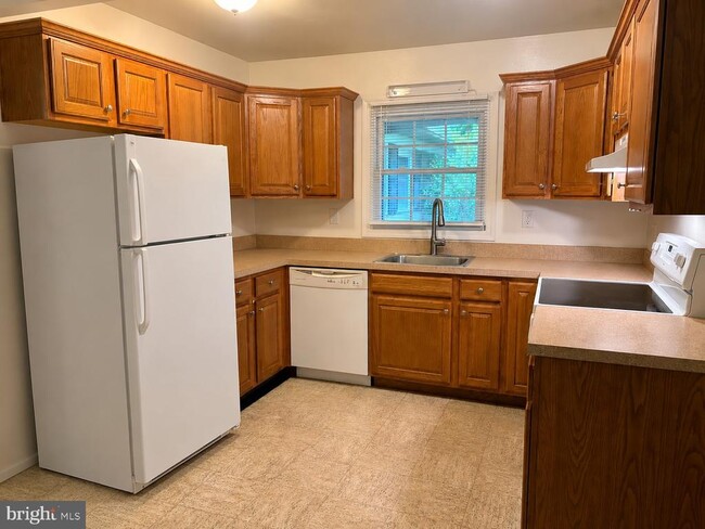 Photo - 2207 Hyson Pl