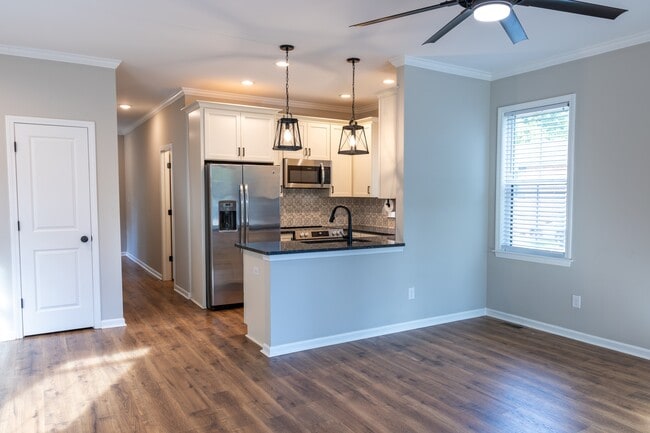 Photo - 308 Eastwood Dr