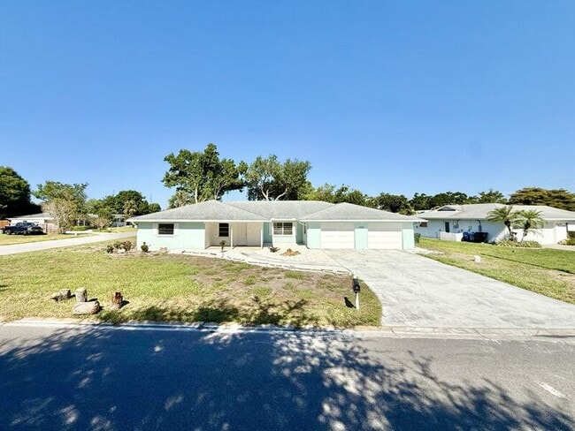 Photo - 4440 Maceachen Blvd