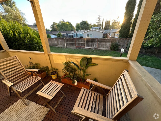 Building Photo - 781 N. Fair Oaks Ave. Unit 3 - Master Rental