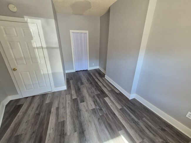 Photo - 1019-1021 Columbia St. Unidad 1021 Columbia St.  2