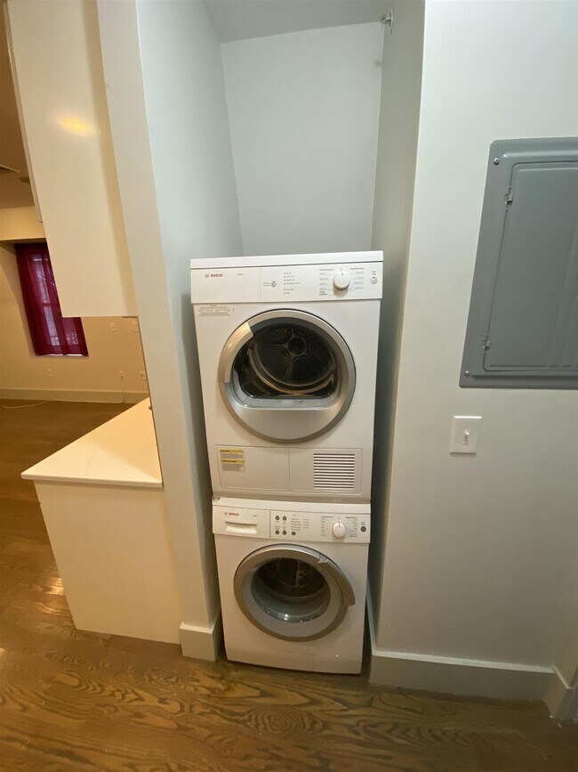 Photo - 11 Boardman St Unit 2
