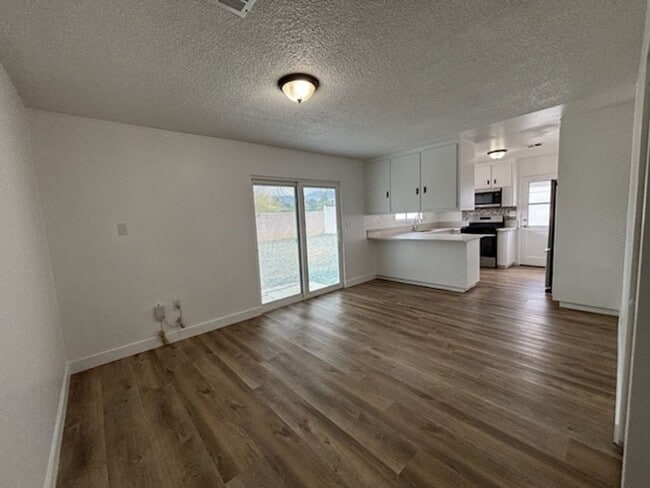 Photo - 1455 Laramie Ave Unit 1