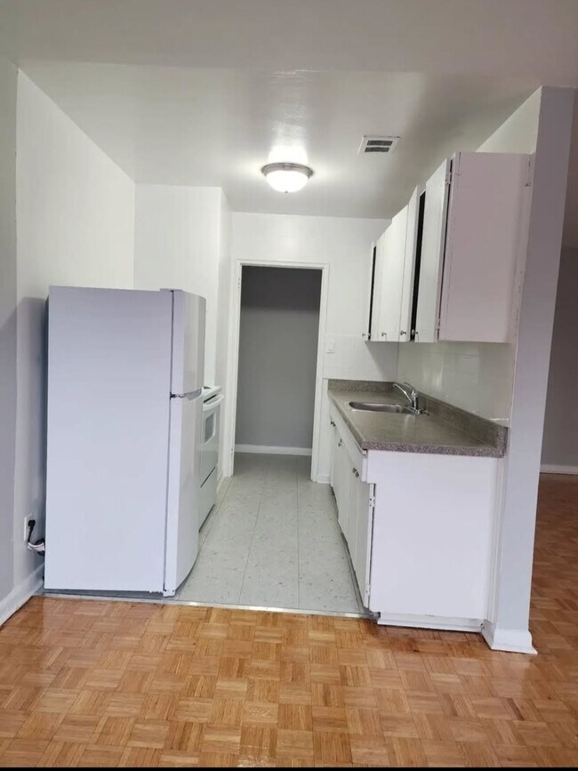 Photo - Dixon Terrace