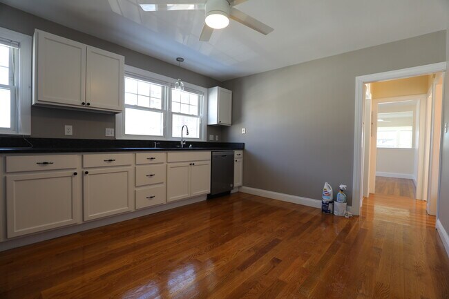 Photo - 38 Waverley Ave Unidad 1