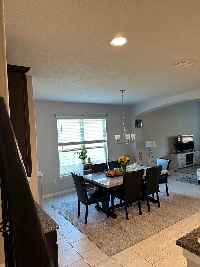 Photo - 5946 Larkspur Valley