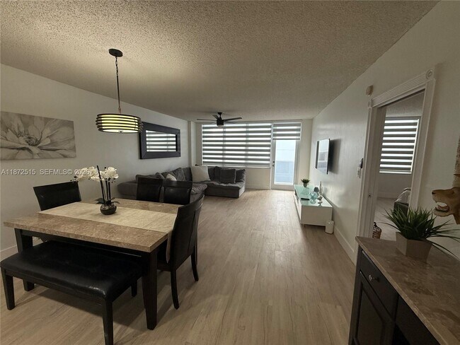 Building Photo - 3725 S Ocean Dr Unit 605