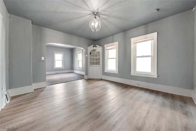 Photo - 4141 Cyril Ave