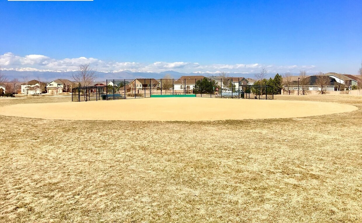 Photo - 2526 Azalea Way-