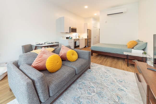 Fully Furnished - 26 Spring