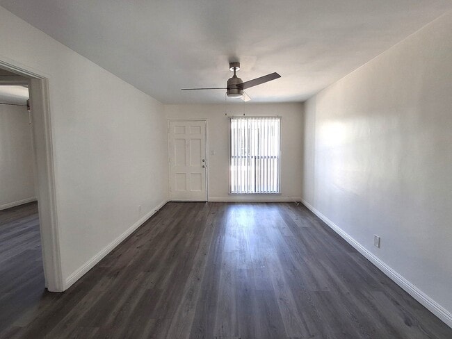 Photo - 1120 E Fairview Blvd Unit 1116