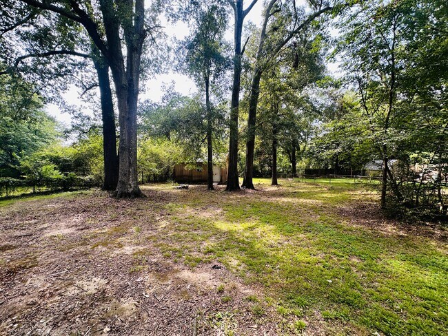 Photo - 3145 Woodview Dr