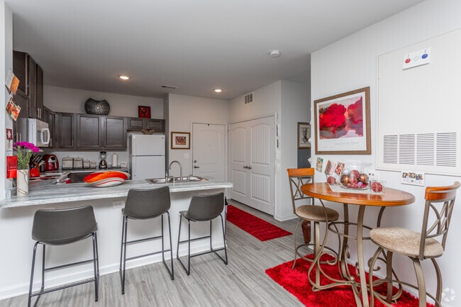 2HAB, 2BA - 993 ft²