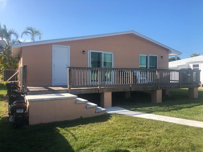 Photo - 1635 Pandorea Ln
