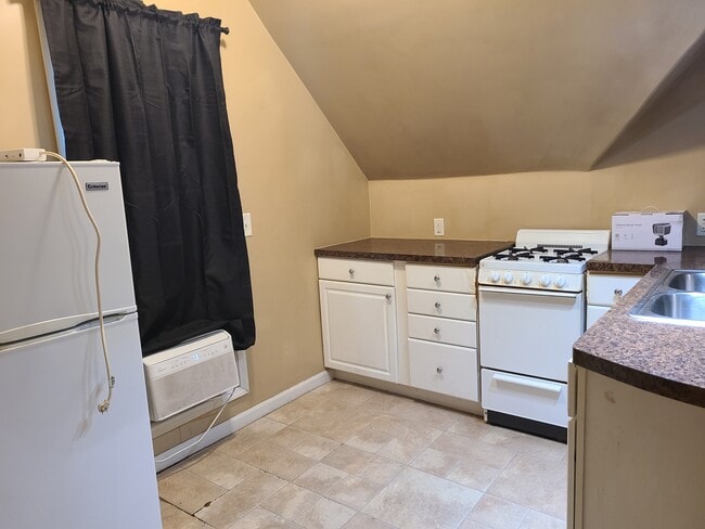 Photo - 914 S Center St Unit 3