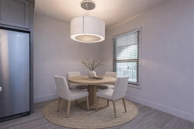 Photo - 505 W 7th St Unit 103