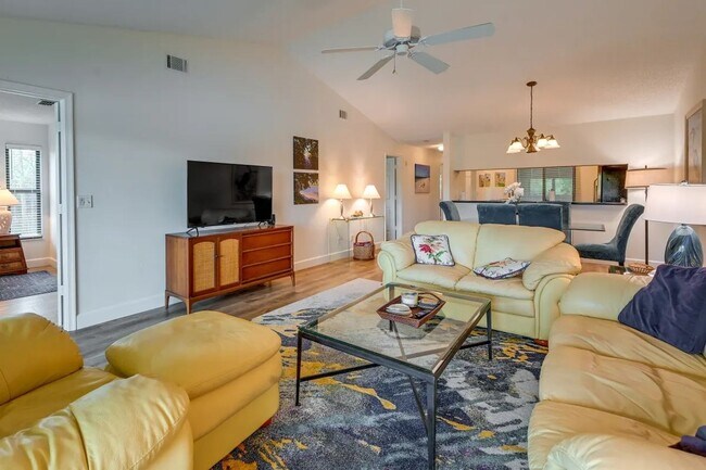 Photo - 5708 Deauville Cir