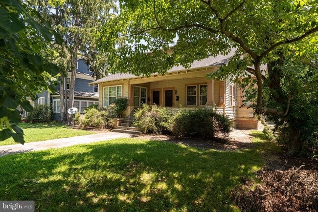 Photo - 733 Camden Ave