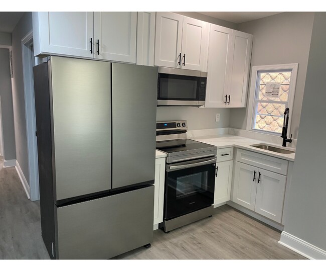 Photo - 5114 Belair Rd Unit 1A W/ Bath Available $850 1A W/ Bath