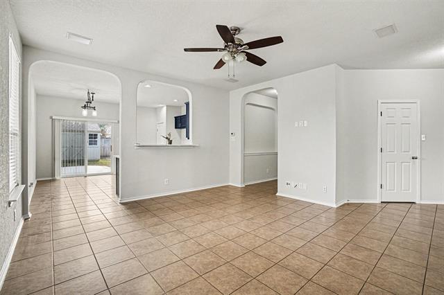 Building Photo - 175 Katherine Way