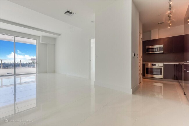 Photo - 1080 Brickell Ave Unit 4401