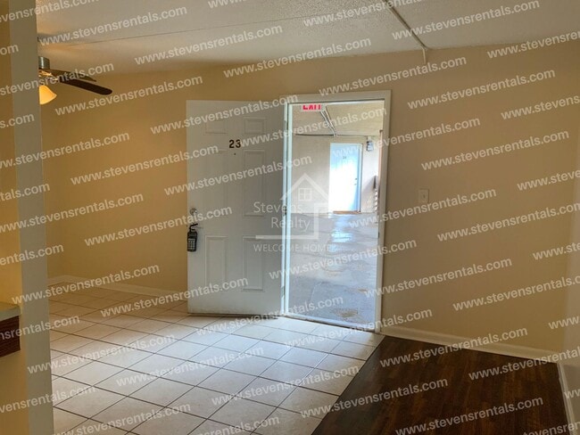 915 S Seminole Dr Unit 23