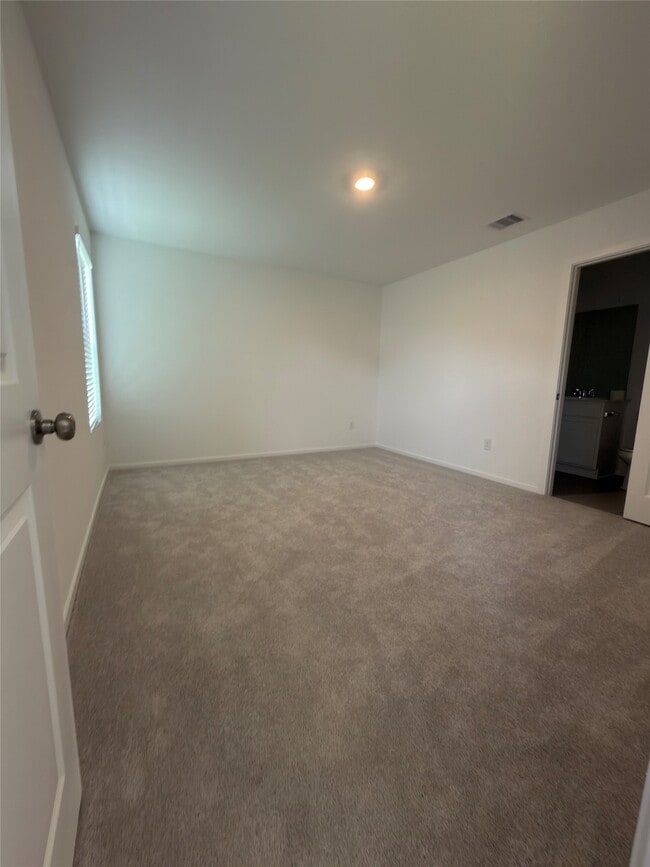 Photo - 1515 Golden Iris Dr
