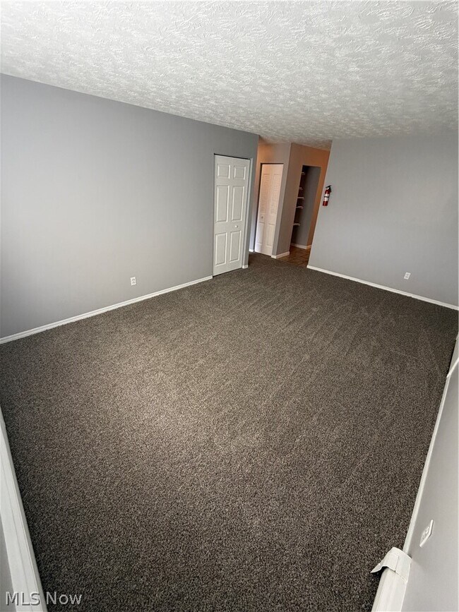 Photo - 166 Kendall Ave Unidad 3
